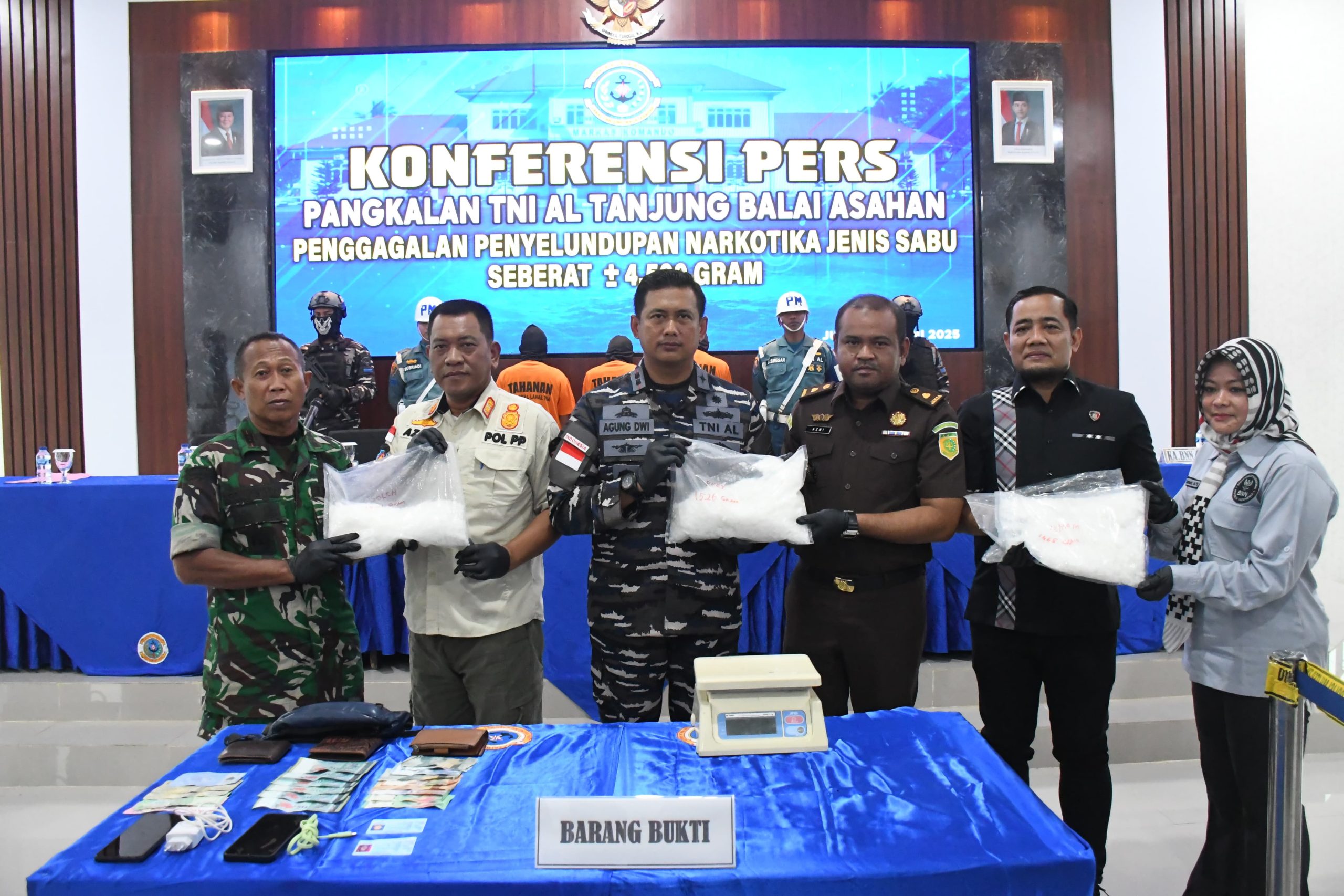TNI AL Kembali Berhasil Gagalkan Penyeludupan 4,5 KG Sabu Di Perairan Asahan